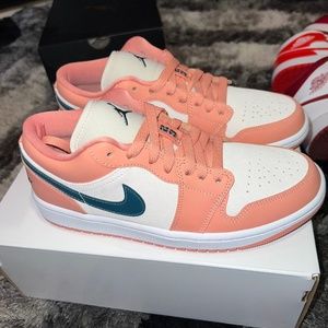 Jordan 1 Low Light Madder Root (W)